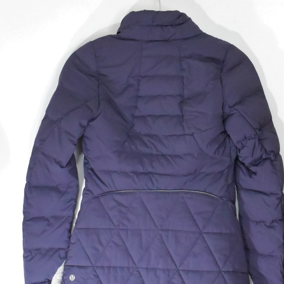 Lululemon Fluffed Up Jacket Nightfall - Picture 4 of 8
